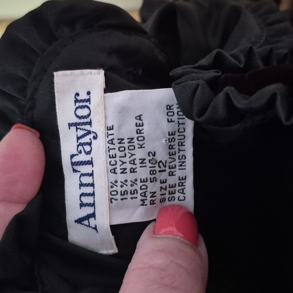 Vintage Ann Taylor Velvet Satin Trim Fitted Dress Sweetheart Neck Satin Rosettes - Picture 6 of 6